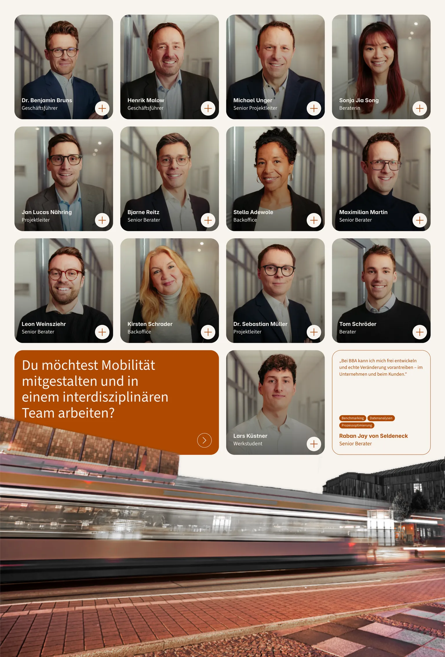 A professional team page layout featuring a grid of high-quality portraits of BBA employees. Below the grid is a large orange call-to-action block for recruitment with the headline "Du möchtest Mobilität mitgestalten?"